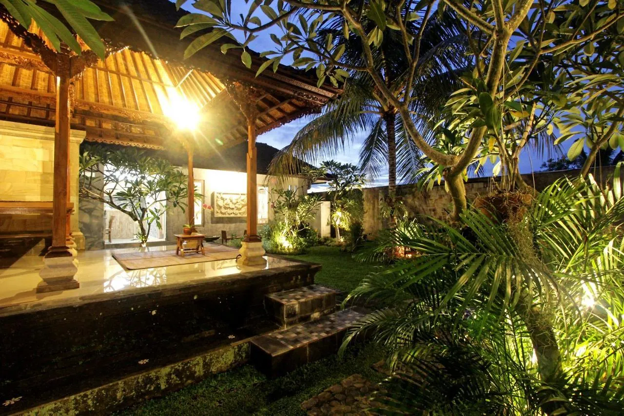 Sari House Ubud - Balinese Style Homestay Indonesia