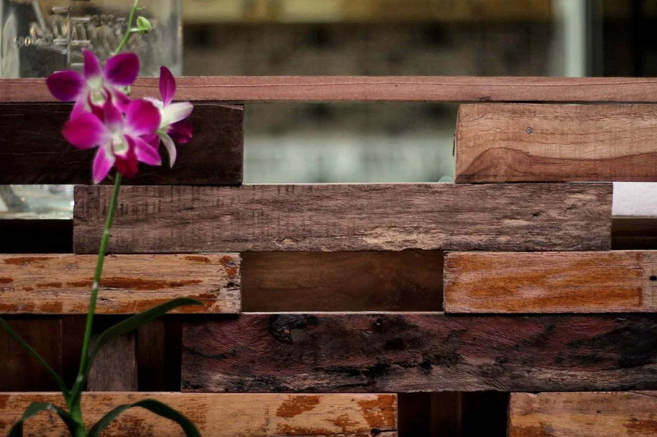 Sari House Ubud - Balinese Style Homestay