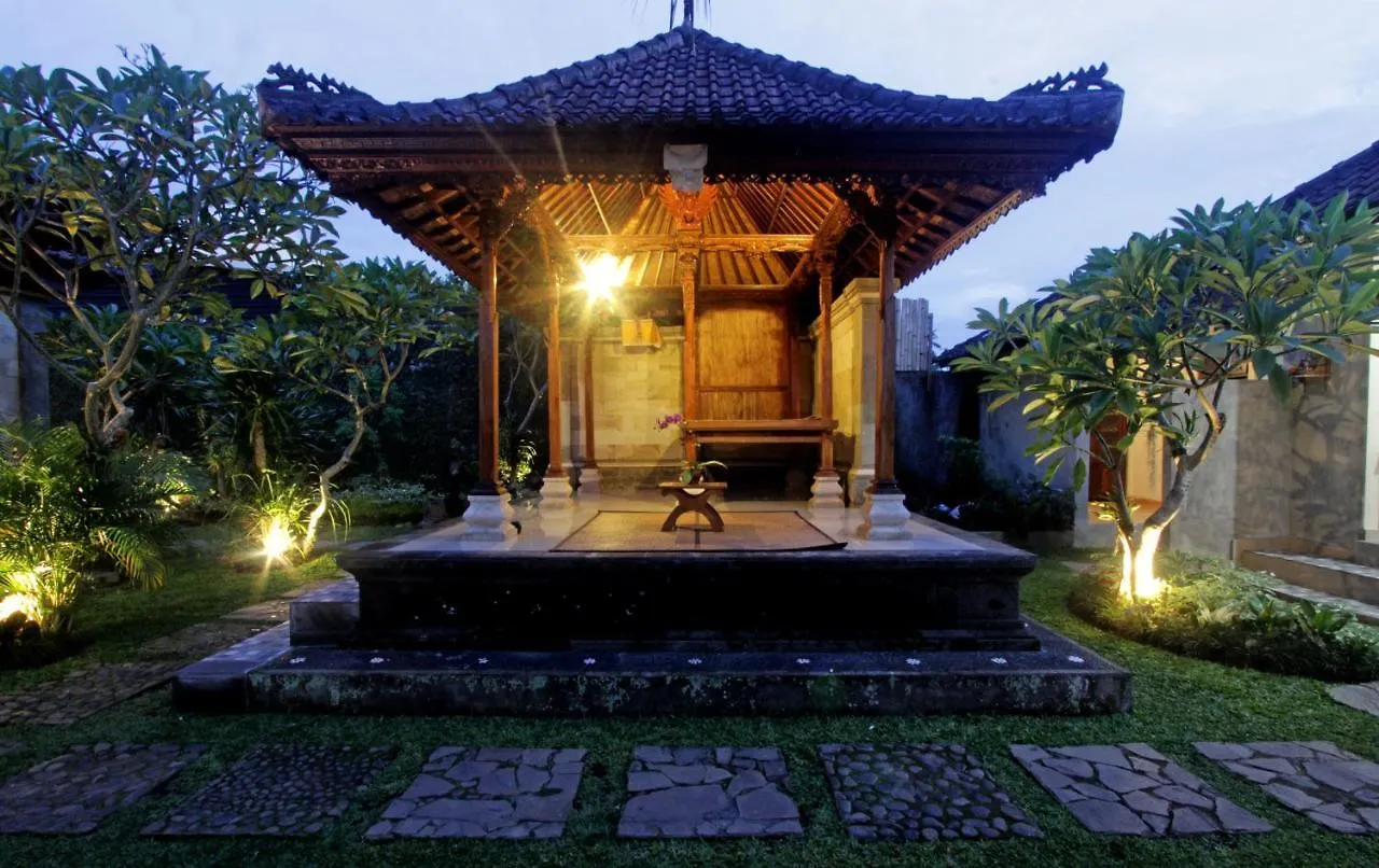 Sari House Ubud - Balinese Style Homestay Indonesia
