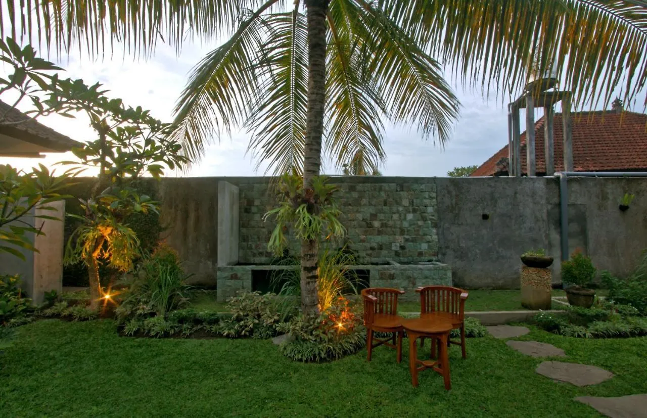 Sari House Ubud - Balinese Style Homestay