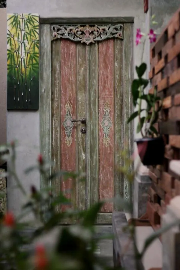 Sari House Ubud - Balinese Style Homestay  Ubud (Bali)