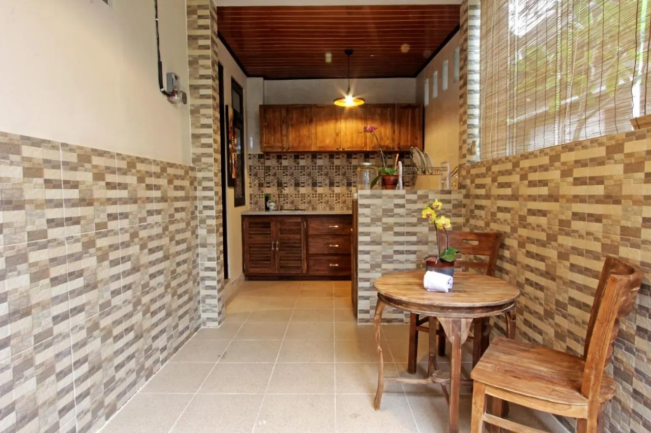 Sari House Ubud - Balinese Style Homestay