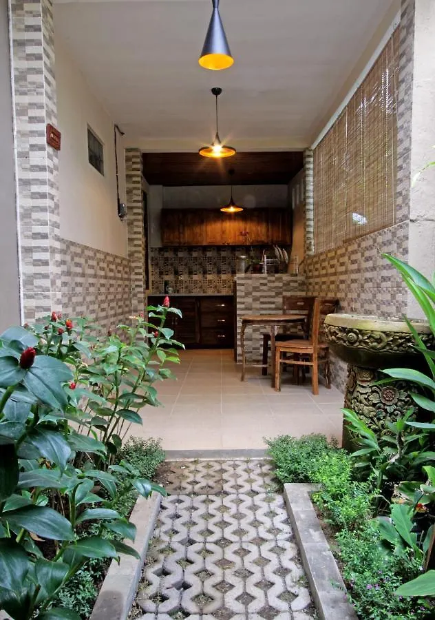 Sari House Ubud - Balinese Style Homestay