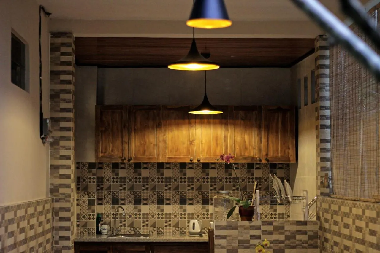 Sari House Ubud - Balinese Style Homestay 우붓