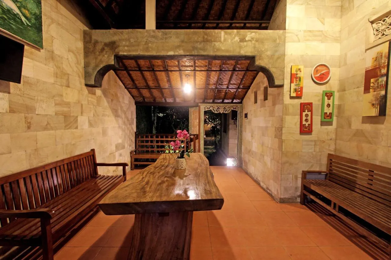 Sari House Ubud - Balinese Style Homestay