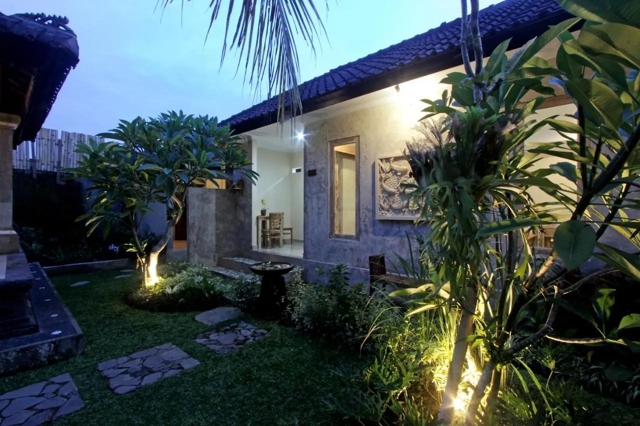 Sari House Ubud - Balinese Style Homestay Indonesia